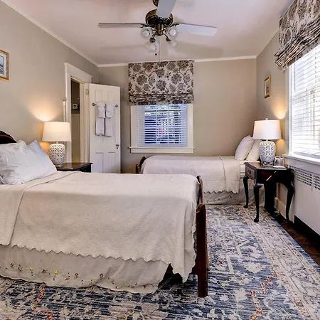 Cedars Of Williamsburg Bed & Breakfast-2